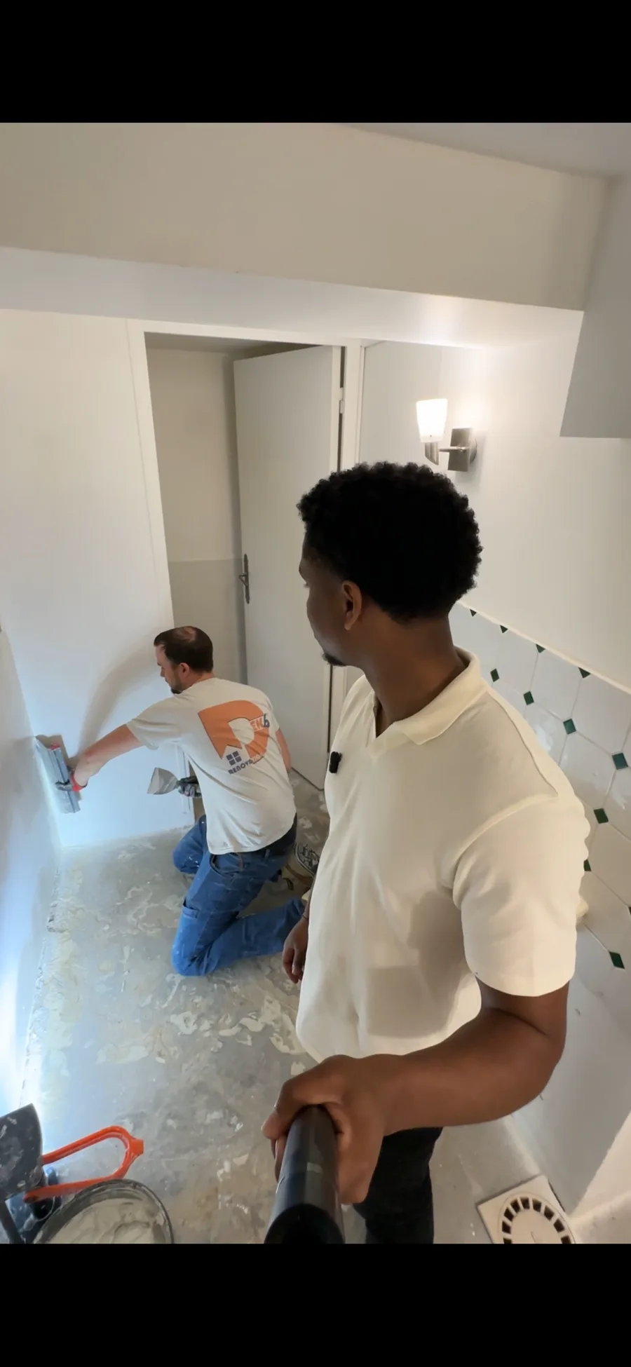 Thomas Tranchot sur un chantier de rénovation intérieure